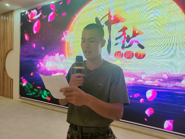 新兵“我想对父母说” (2).jpg