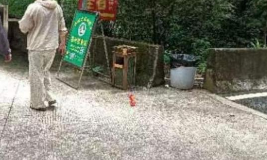 文明旅游&middot;反面曝光丨别让不文明行为煞风景2.png
