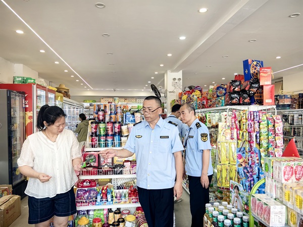 检查校园周边商铺2.jpg